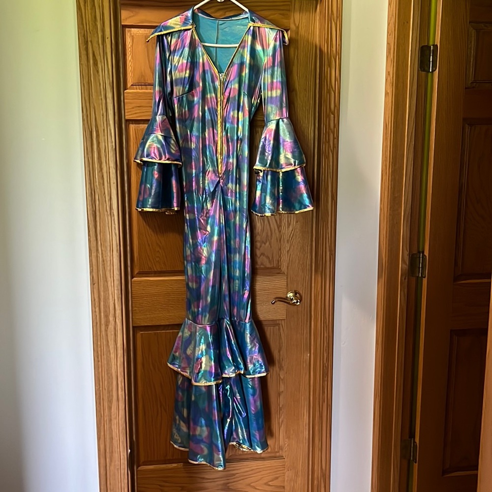M/L mama Mia costume